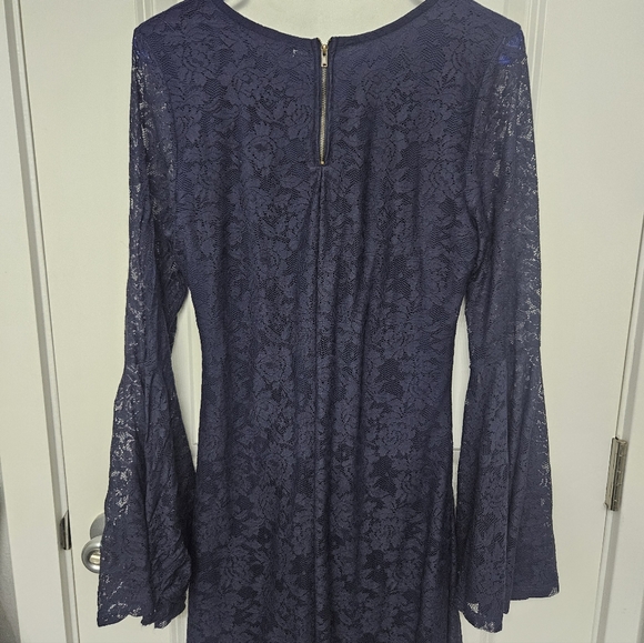 Liberty Love Lace bell sleeve Dress Large - Picture 5 of 6